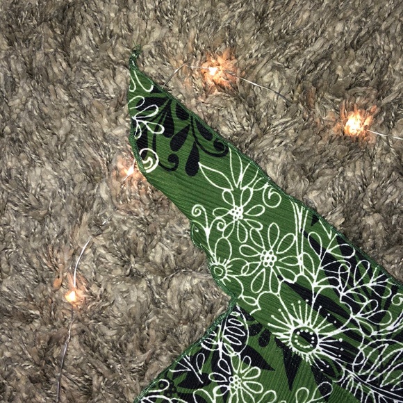 Wrap Tropical Top - Picture 2 of 3